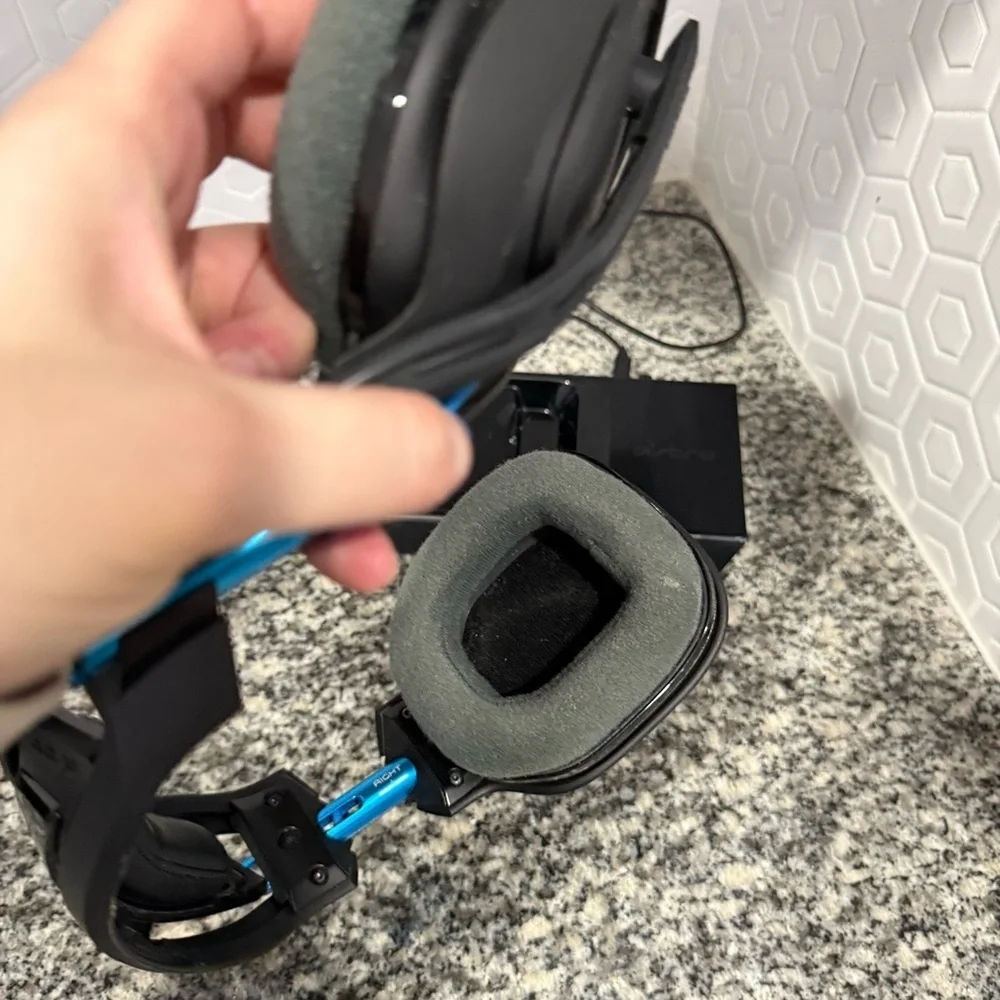 ASTRO A50 Wireless Dolby Blue Edition Gaming PC + Playstation headset